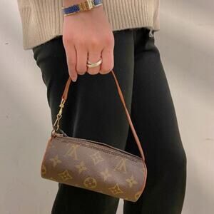 💎✨BEAUTIFUL✨💎Authentic Louis Vuitton Monogram Mini Pouch Papillon Bag